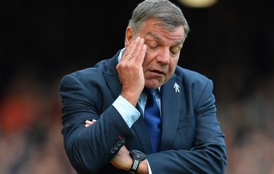 Главный тренер сборной Англии по футболу уволен из-за обвинения в коррупции