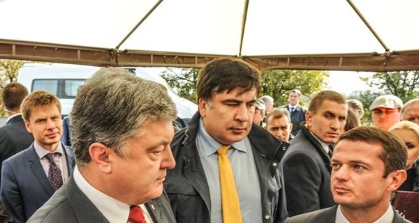Порошенко отказался комментировать возможное увольнение Саакашвили