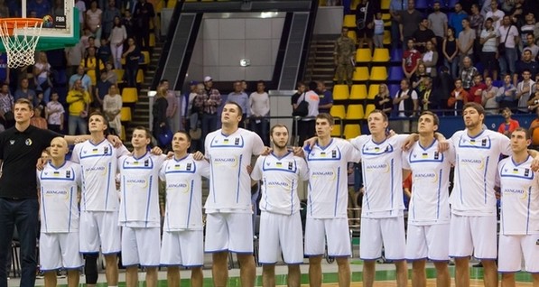 Федерация баскетбола Украины призвала игроков петь гимн страны перед матчами