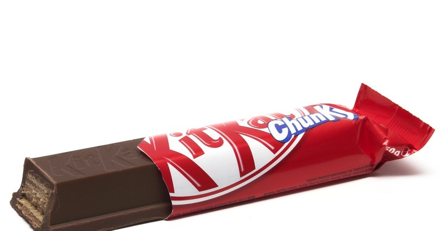В США сладкоежка забрался в чужую машину ради шоколадки 