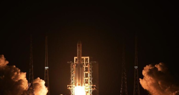 Китай успешно запустил в космос свою самую мощную ракету