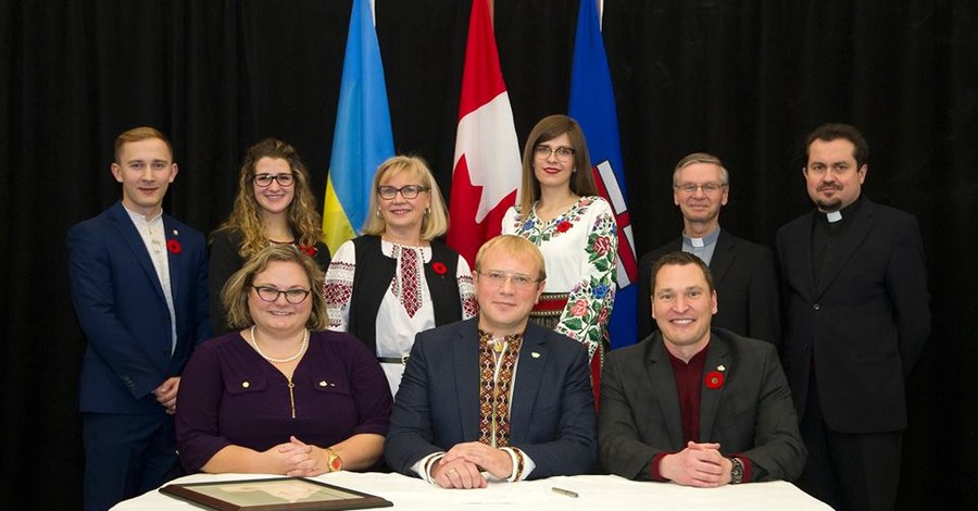 В канадской провинции Алберта учредили официальный праздник украинцев