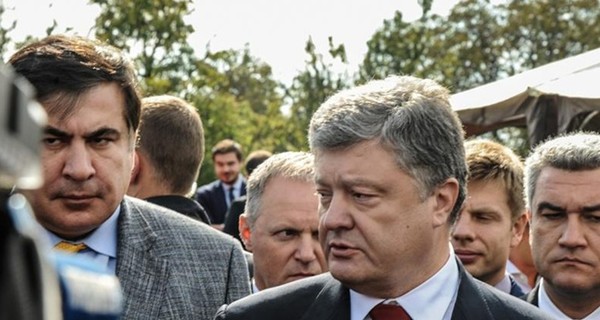 Порошенко уволит Саакашвили после одобрения Кабмина 