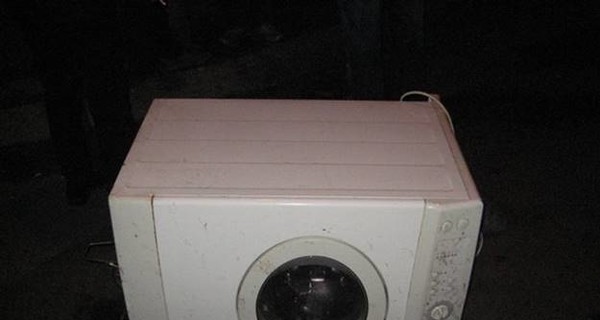 В Киеве воров-домушников разоблачила стиральная машинка 