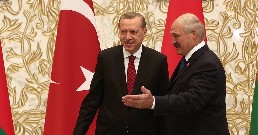 Лукашенко заявил Эрдогану, что их страны – соседи
