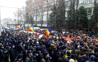 В Молдове начались протесты после избрания 