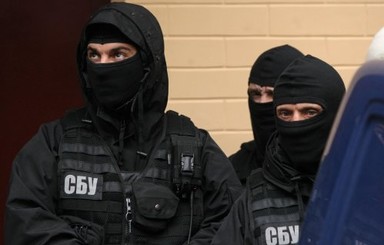 СБУ задержала на границе с Крымом двух российских военных
