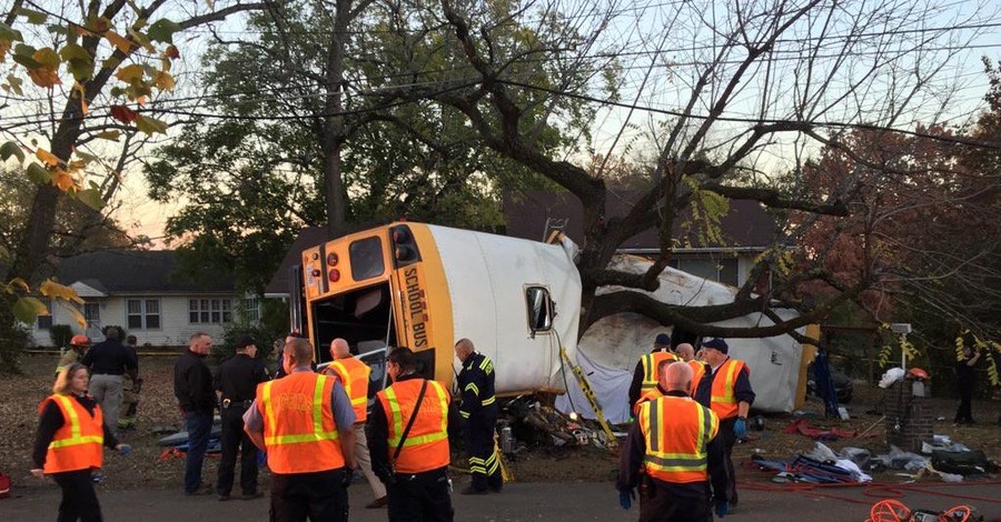 В США перевернулся школьный автобус: погибли шестеро детей