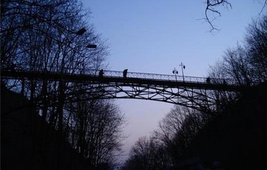 Запорожские мосты построят за счет львовских дорог