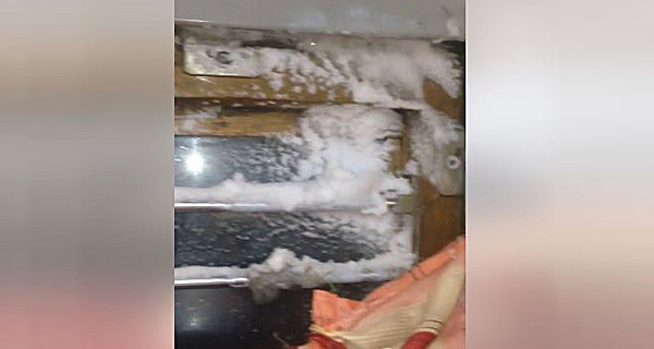 Пассажиры шокированы снегом и минусовой температурой в поезде Москва-Одесса