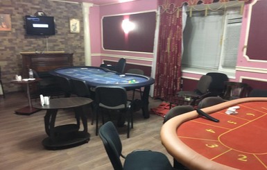 В Киеве накрыли покерный клуб