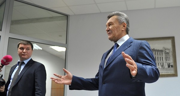 Адвокат Януковича отказался принять подозрение в государственной измене 