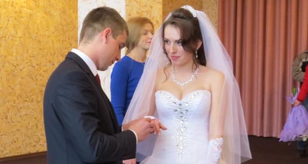 В Мелитополе поженились разведчики из зоны АТО
