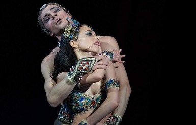 Вирус балету не помеха: прима Екатерина Кухар вышла на сцену с температурой