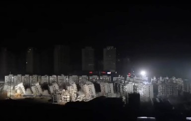 В Китае снос 19 зданий за 10 секунд показали на видео