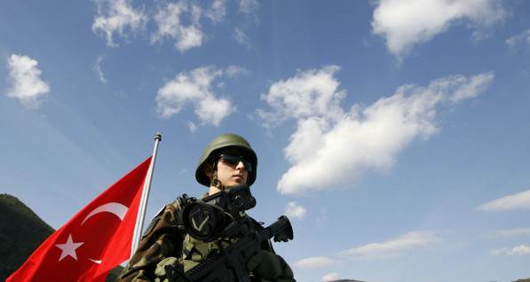 40 турецких офицеров НАТО попросили убежища в Германии