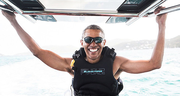 В Сети показали, как Барак Обама развлекался в отпуске