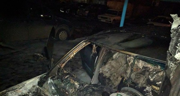 В Николаеве сожгли авто директора местной гостиницы 
