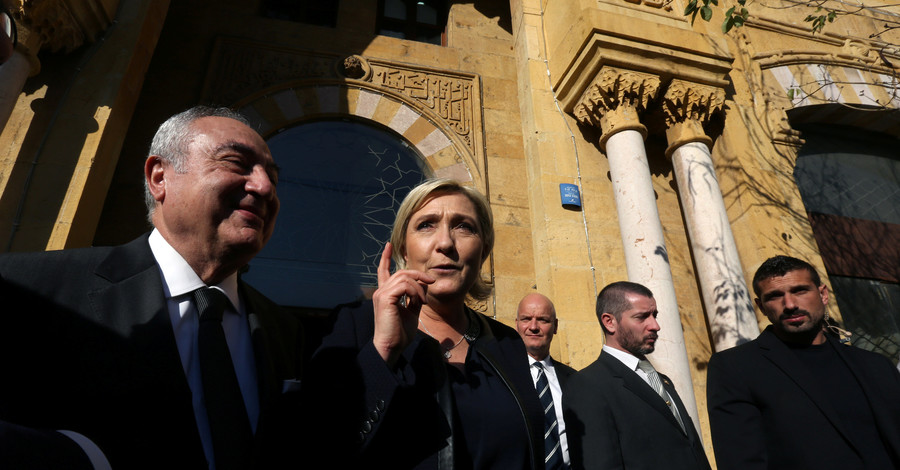 Марин Ле Пен не встретилась с муфтием Ливана, чтобы не надевать платок