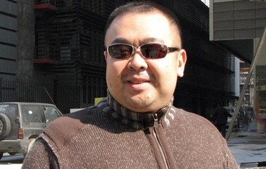 Брата Ким Чен Ына отравили нервно-паралитическим боевым веществом