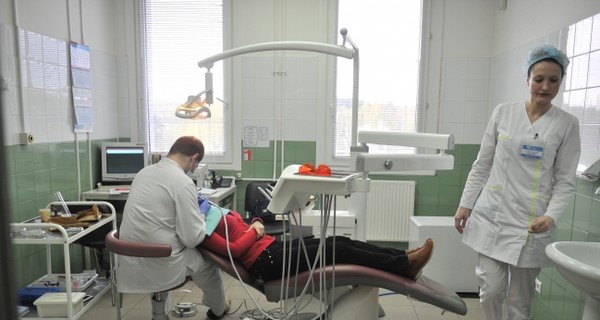 В Киевской области стоматолог сломал челюсть пациенту