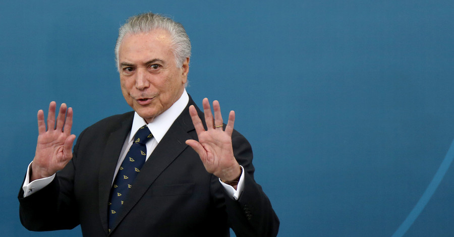Президент Бразилии покинул свою резиденцию из-за призраков