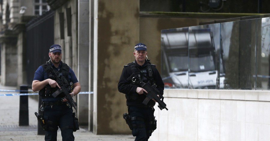 В Великобритании задержали семь подозреваемых по делу о теракте