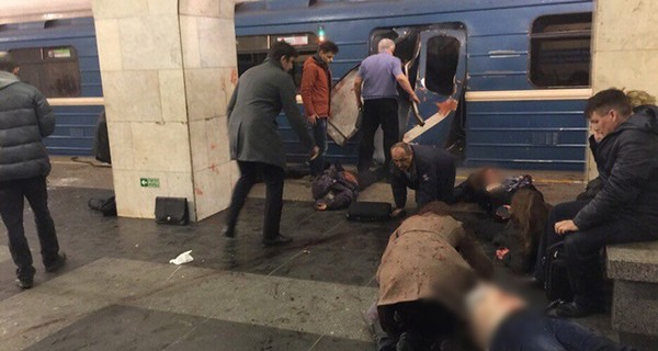 Опубликованы первые видео взрывов в метро Питера 