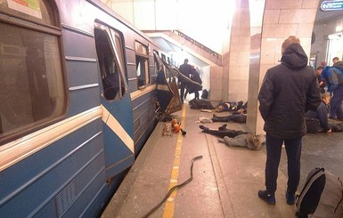 Взрыв в метро Петербурга: бомбу оставили в третьем вагоне 