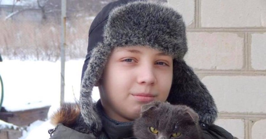 На Днепропетровщине восьмикласснику перерезали горло из-за компьютера