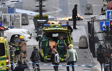 Свидетель теракта в Стокгольме: Был взрыв, но не такой как от бомбы