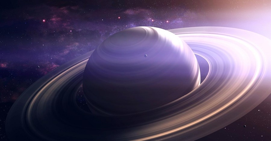Сатурн предсказал на лето: экономить деньги и любовь