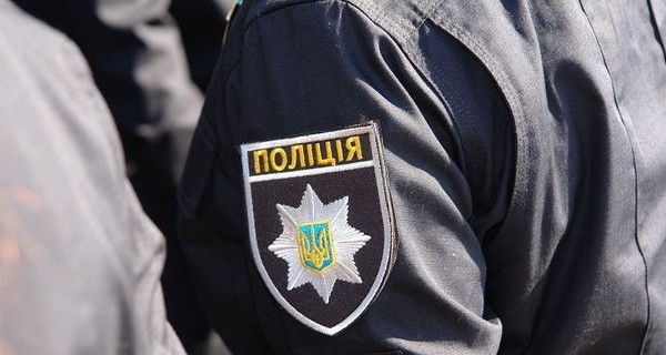 В Киевской области пьяная компания избила полицейского