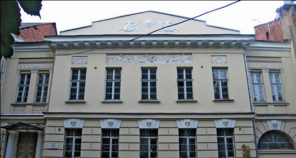 В Харькове черные риелторы три года торговали квартирами покойников