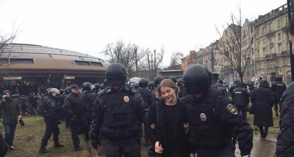 В России десятки человек задержаны на акции 