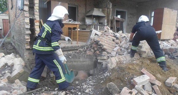 На стройке в Ровенской области обвалилась стена, погибли отец и сын