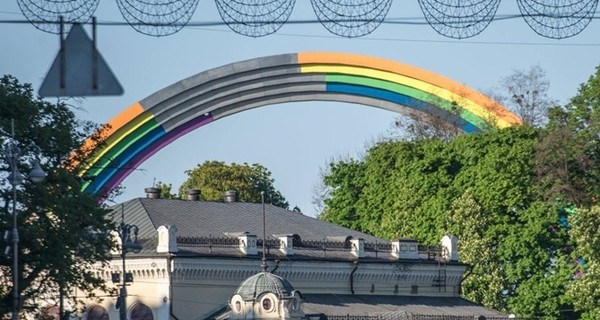 Вятрович предложил заменить арку Дружбы народов на Мемориал украинских героев