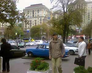 Черновецкий запретил парковаться на Крещатике 