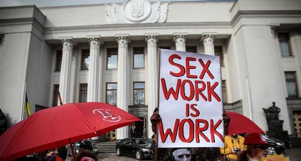 Глава Нацполиции Киева считает, что с легализацией проституции 