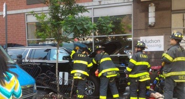 На Манхэттене автомобиль врезался в толпу, пострадали около десяти человек