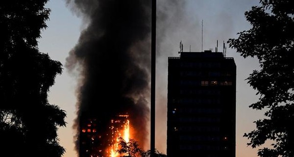 После пожара в лондонской многоэтажке без вести пропали 58 человек