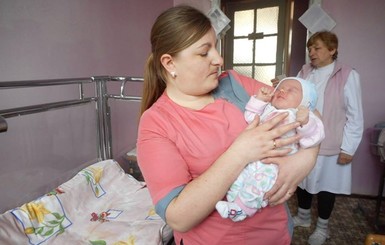 Госстат: в Украине на 100 умерших - 58 родившихся