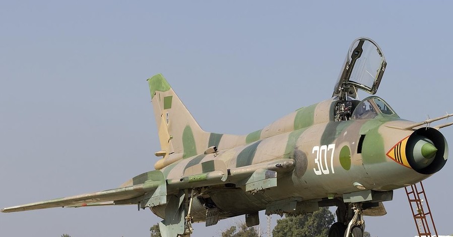 Самолет США сбил сирийский истребитель Су-22