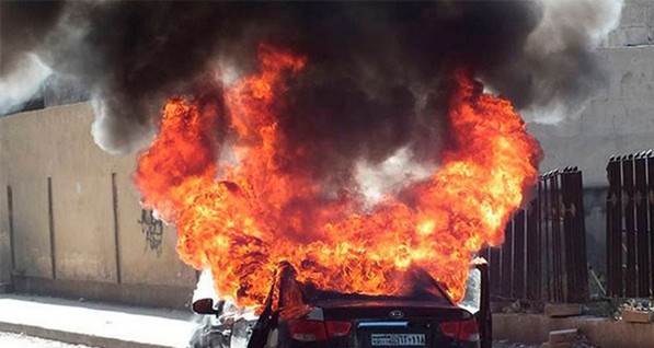 Разведка: в Луганске взорвали автомобиль с российским офицером