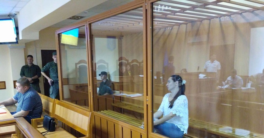 В Днепре судят мошенниц, обворовавших тысячу украинцев
