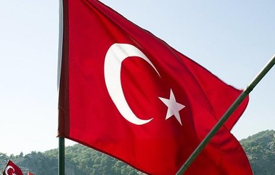 В Турции уволили семь тысяч госслужащих к годовщине попытки переворота