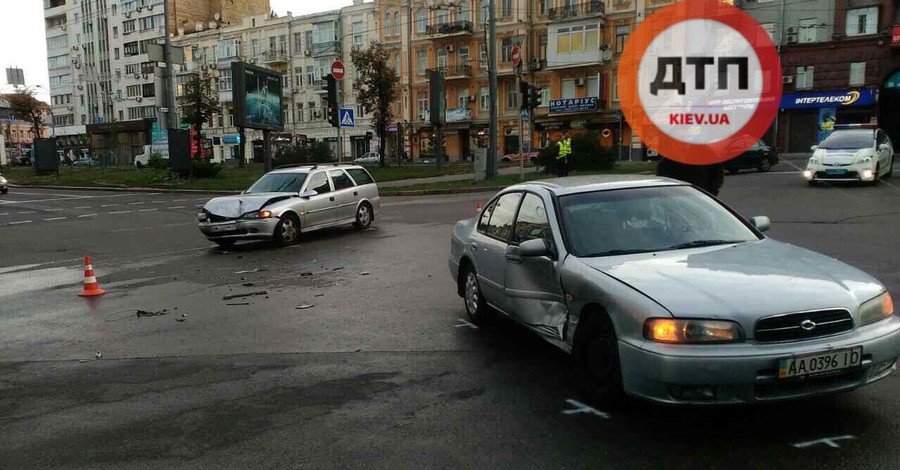 В Киеве водитель такси Uber устроил аварию
