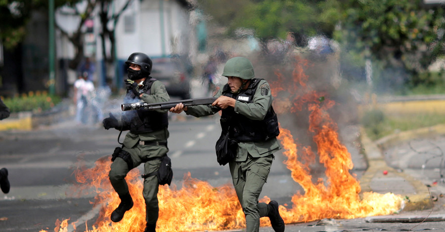 Забастовка в Венесуэле: погибли семеро