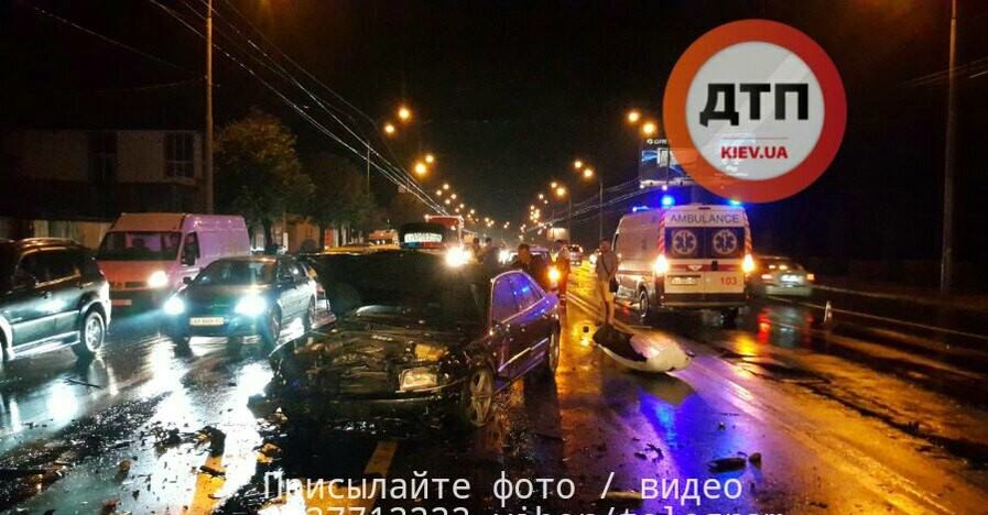 Смертельное ДТП в Киеве на Лобановского: не разминулись две легковушки