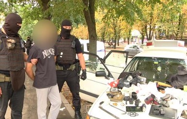 В Черкассах задержали вооруженных похитителей